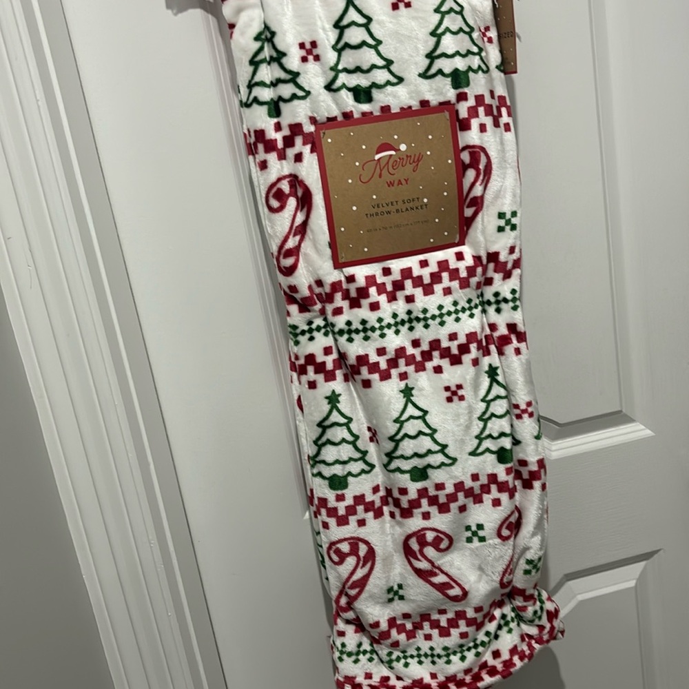 Merry Way Christmas Plush Throw Blanket Candy Cane & Tree Design Holiday Decor